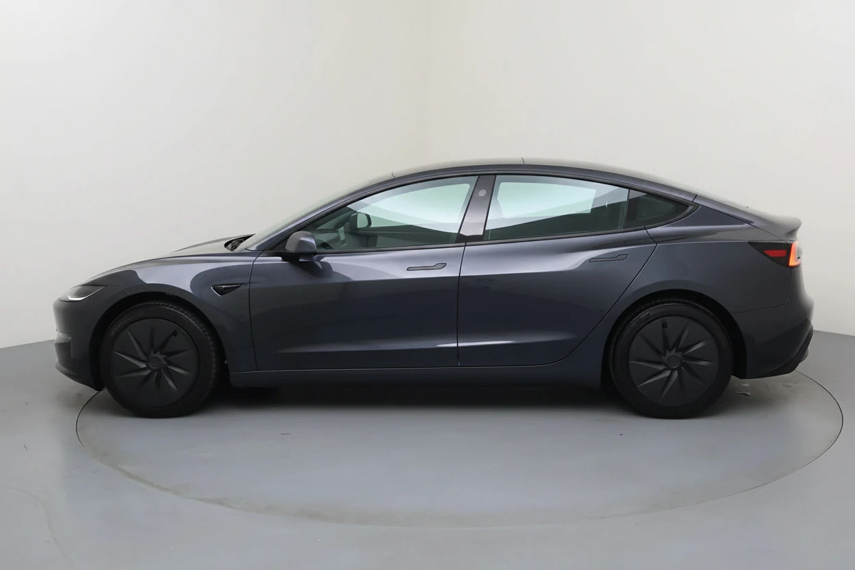 Tesla Model 3 — vue 2