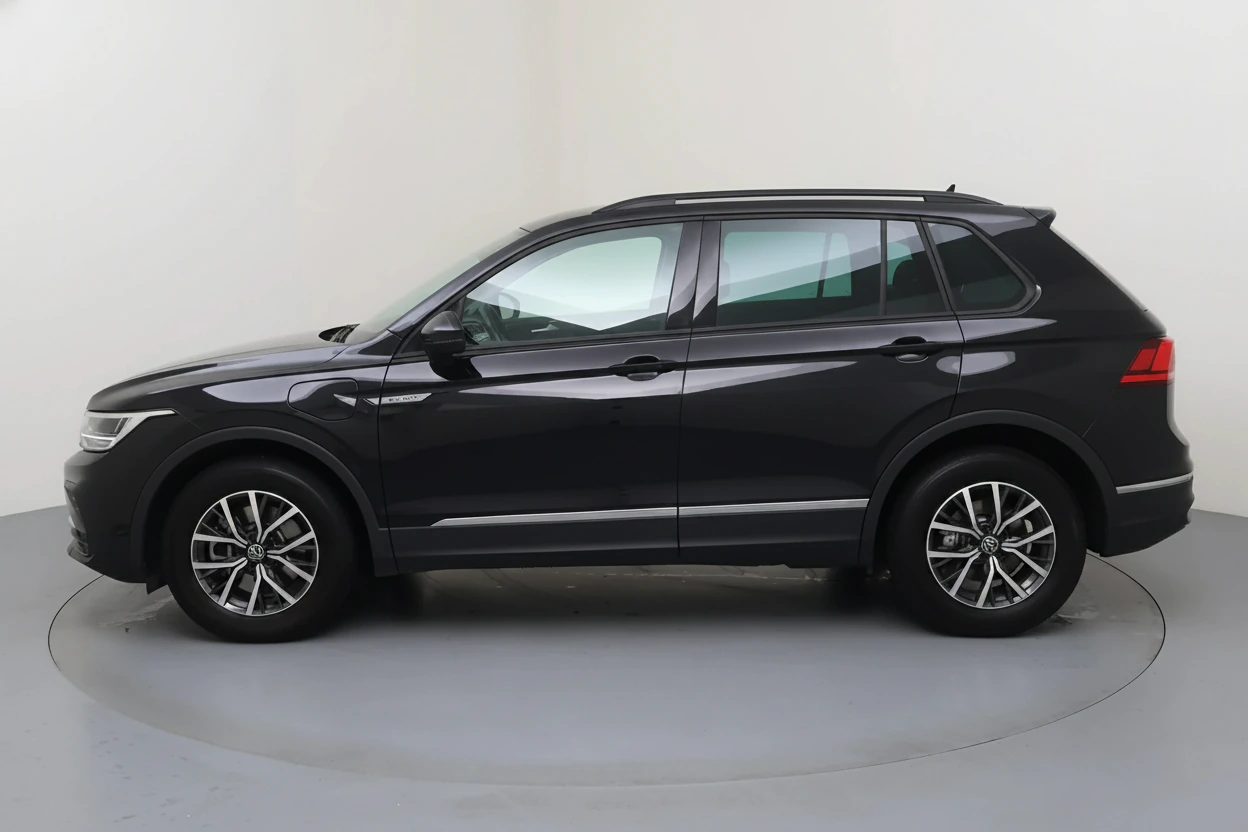 Volkswagen Tiguan — vue 2