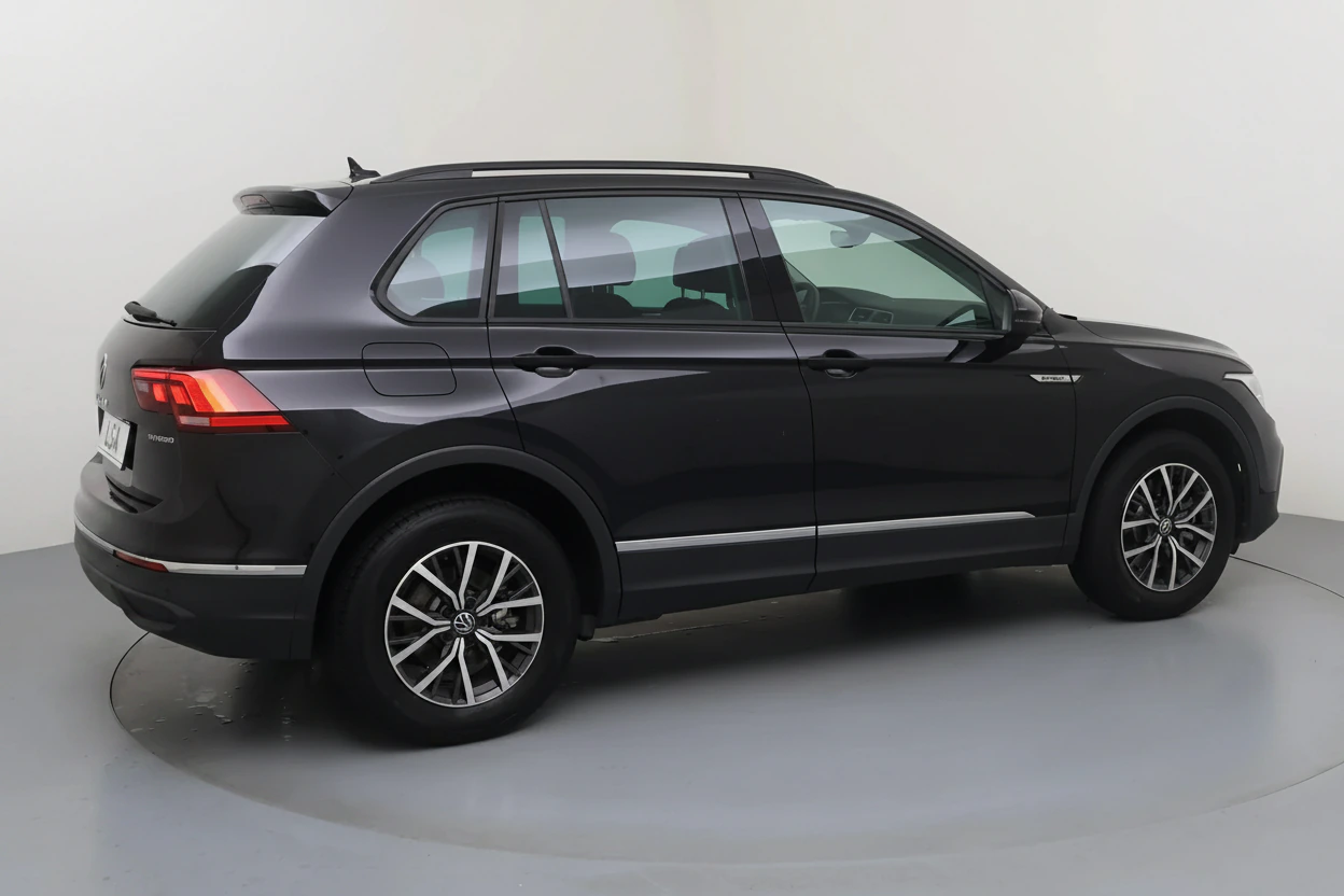 Volkswagen Tiguan — vue 3